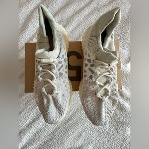 Yeezy 350 V2 CMPCT H06519 Slate Bone